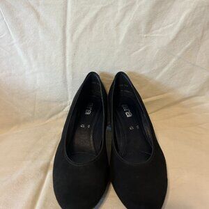 Ara Black Suede Heeled Flat